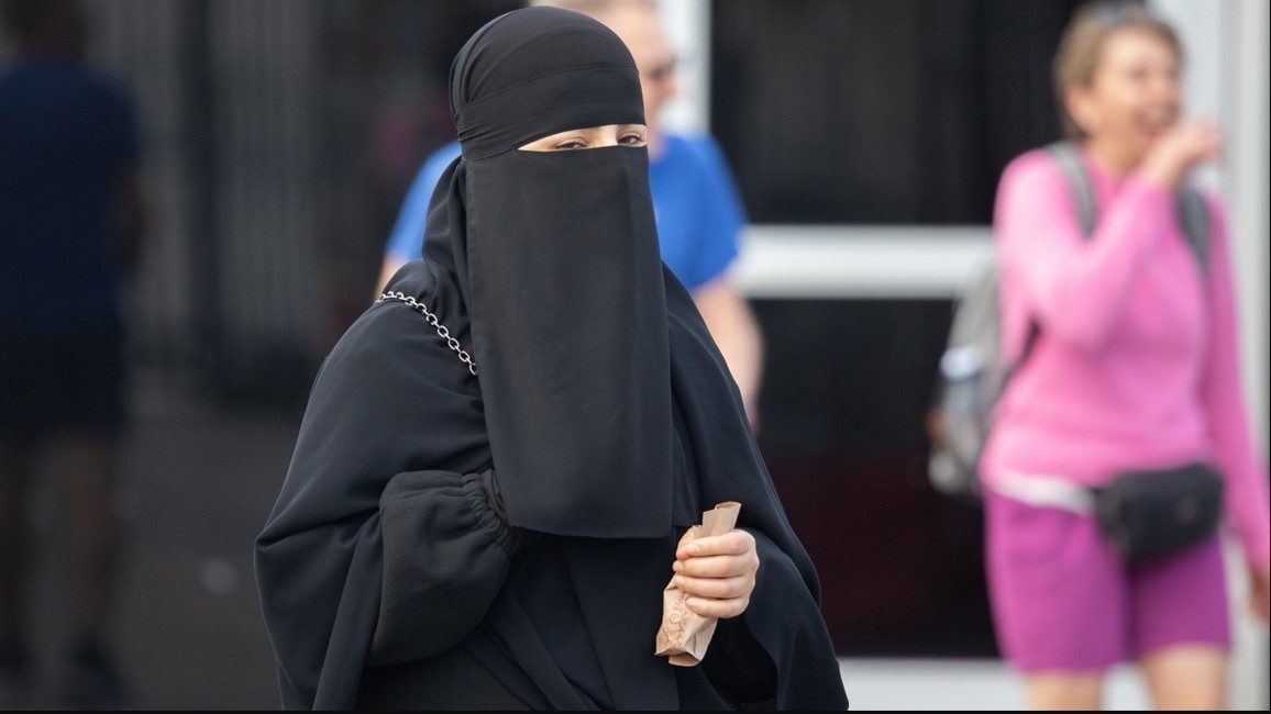 /media/noticias/fotos/pr/2026/02/24/mujer-con-burka.jpg